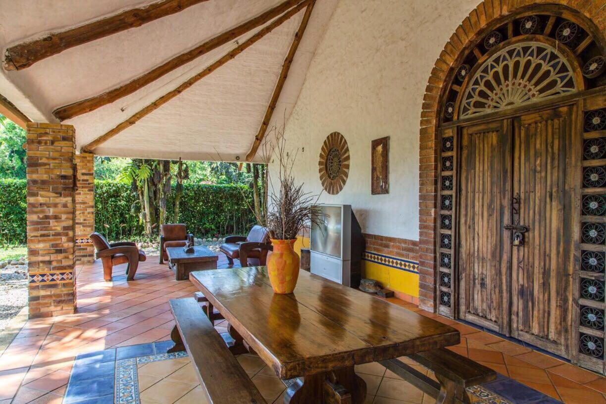 Hotel Hacienda Gualanday Apiay Bagian luar foto