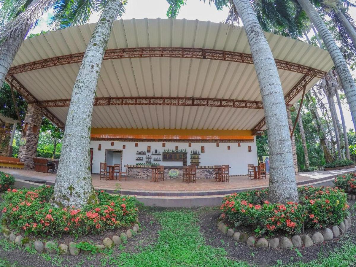 Hotel Hacienda Gualanday Apiay Bagian luar foto