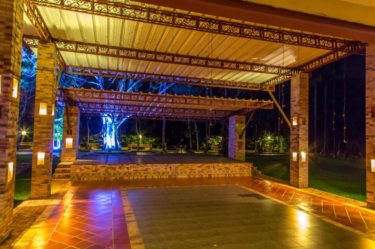 Hotel Hacienda Gualanday Apiay Bagian luar foto