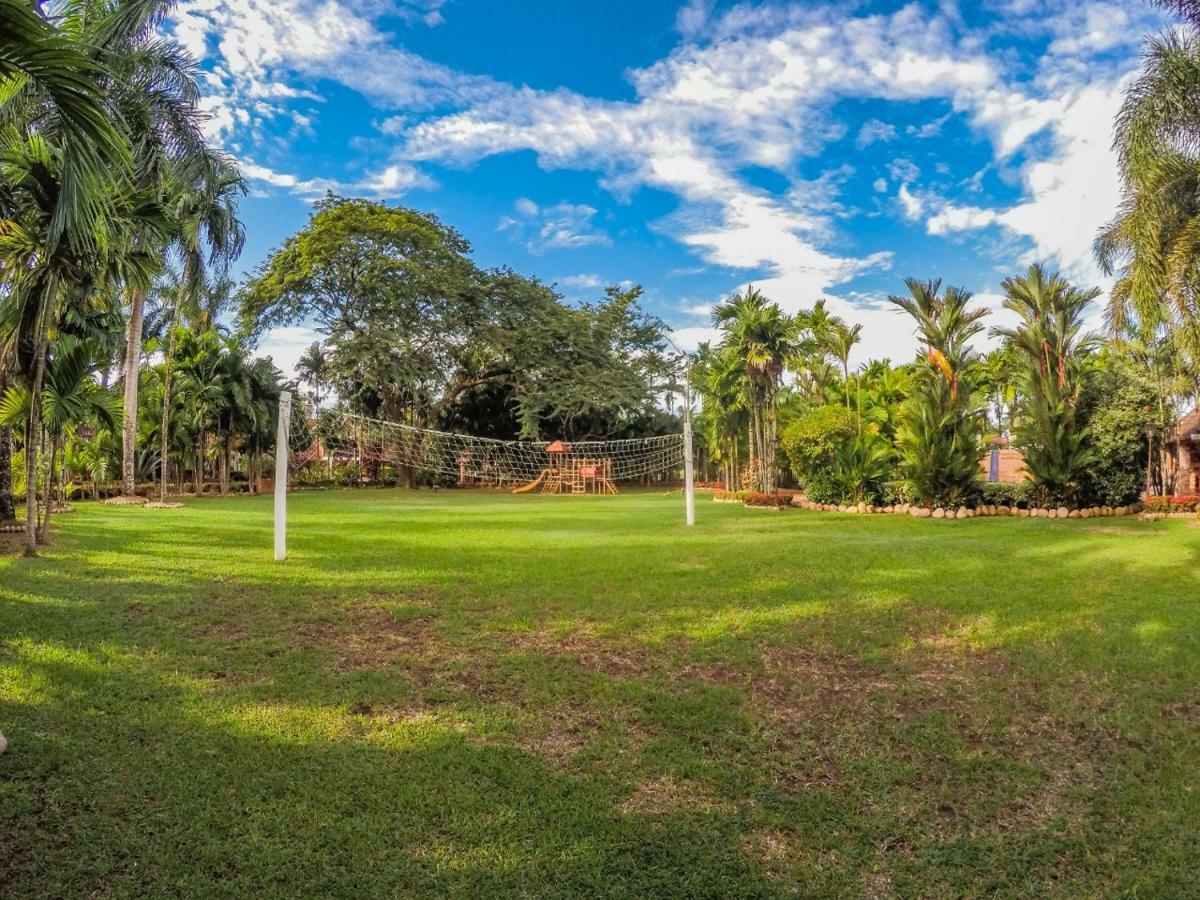 Hotel Hacienda Gualanday Apiay Bagian luar foto